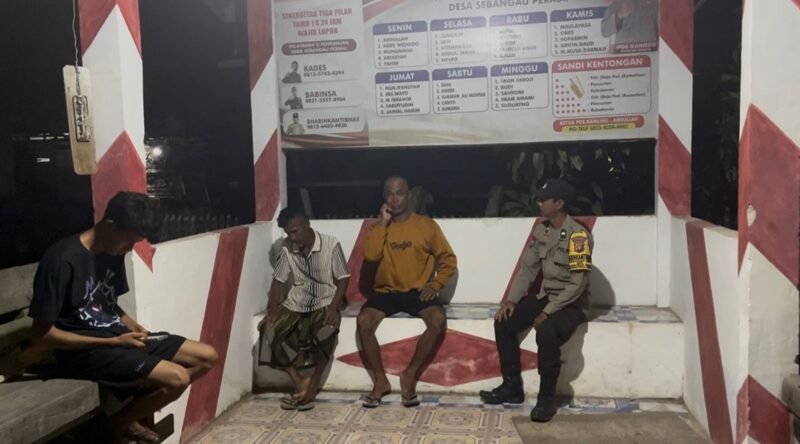 Sambangi Warga Dengan Humanis, personel Polsek Sebangau Kuala Sampaikan Pesan Kamtibmas kepada Warganya