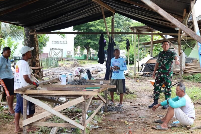 Dandim 1009/Tanah Laut Cek Proses Perakitan Besi Cor Pembangunan Koperasi Desa Merah Putih