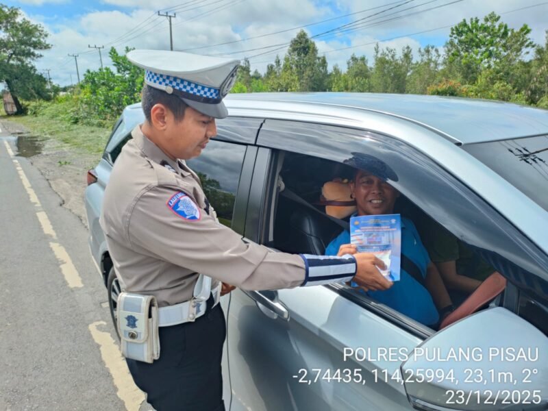 Pembagian Brosur, Kamseltibcarlantas kepada Pengguna Jalan