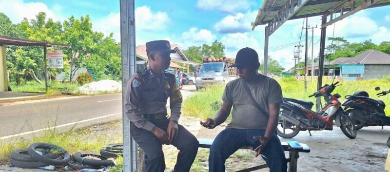 Personel Polsek Maliku Sosialisasi Kepada Masyarakat Kecamatan Maliku