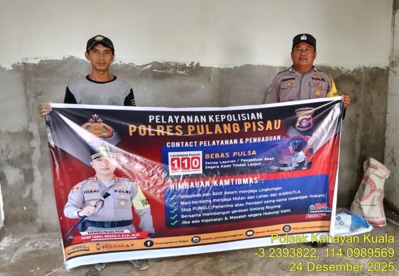 Personel Polsek Kahayan Kuala mensosialisasikan layanan aduan Calcenter 110 guna meminimalisir angka kejahatan dan juga memudahkan masyarakat dalam penyampaian pengaduan