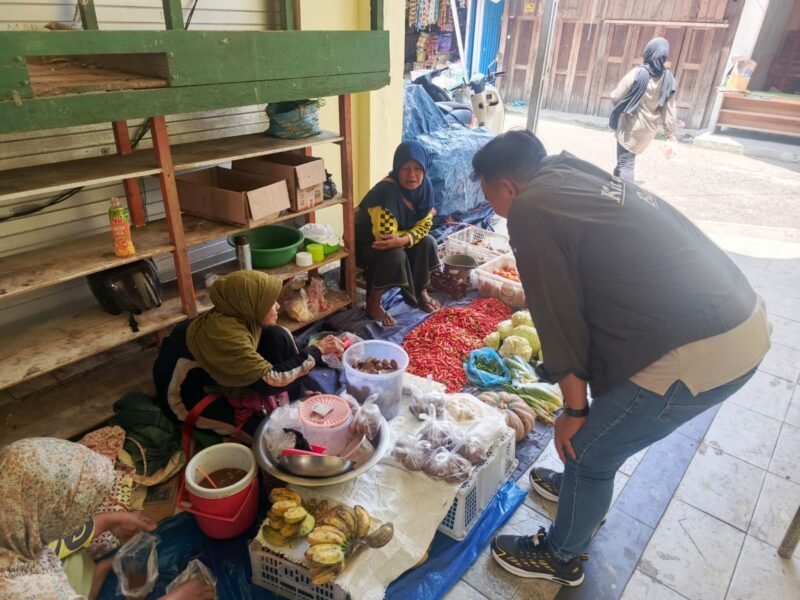 Cegah Lonjakan Harga Jelang Nataru, Satgas Pangan Polres Pulang Pisau Lakukan Pengecekan Ketersediaan Bapokting dan Harga