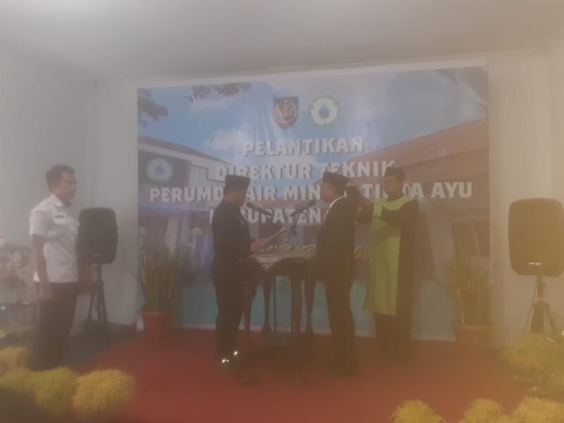 Foto: Bupati Tegal Melantik M Mashadi Zaeni SE sebagai Direktur Teknik PDAM Tegal