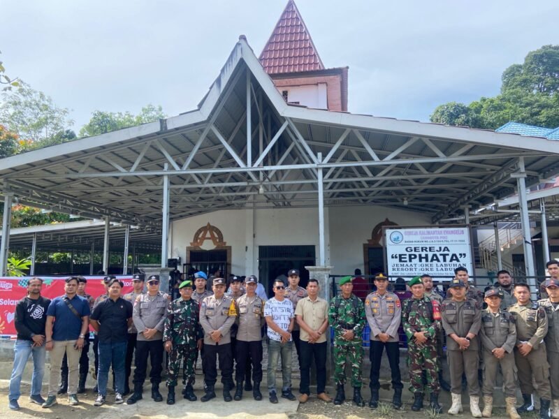 Kodim 1002/HST Hadirkan Rasa Aman dalam Perayaan Natal 2025