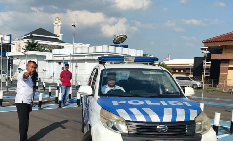 Foto: Pengalaman Berbeda Urus SIM: Satpas Polresta Sidoarjo Tuai Apresiasi Publik