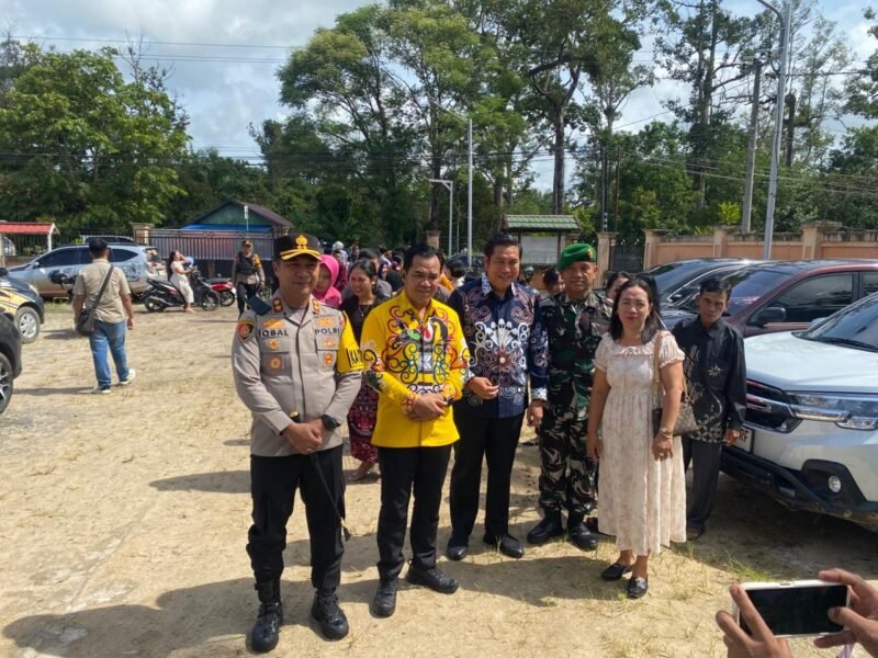 Nuansa Humanis Natal: Kapolres Pulang Pisau dan Forkopimda Patroli Temui Masyarakat