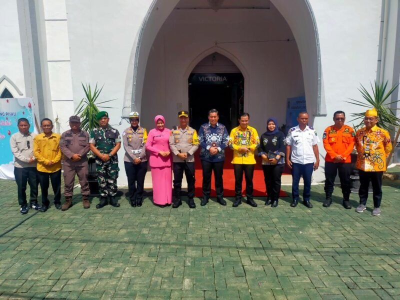 Jaga Keamanan Natal, Kapolres Pulang Pisau dan Forkopimda Patroli Sambil Bersilaturahmi