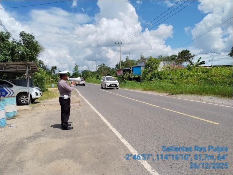 Peduli Keselamatan Berkendara, Satlantas Polres Pulang Pisau Laksanakan Giat “Penling” Penerangan Keliling