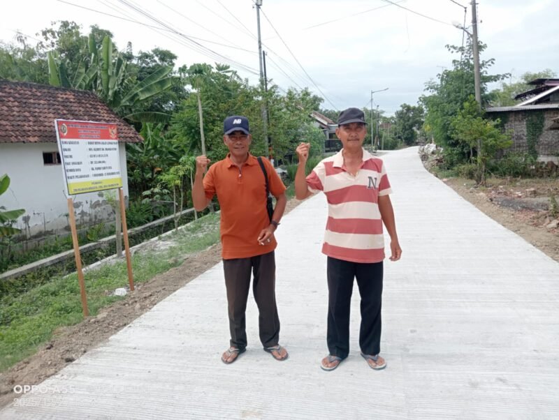 Foto: Kepala Desa Mojokusumo Sampaikan Terima Kasih atas Bantuan BK, Pembangunan Rabat Beton Tuntas 100 Persen