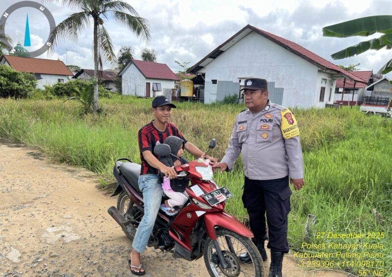 Personel Polsek Kahayan Kuala menyampaikan pesan Kamtibmas, dan Himbauan kamtibmas