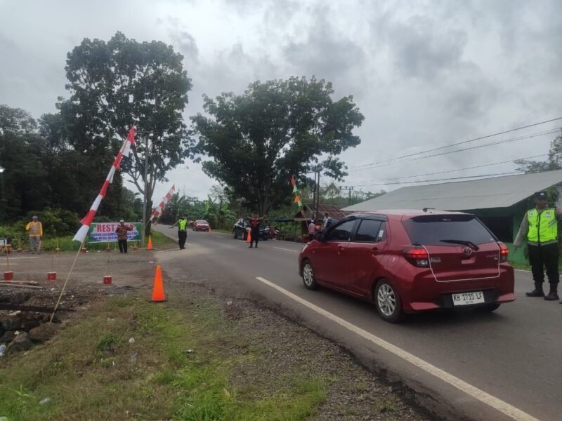 Antisipasi Kemacetan, Polres Pulang Pisau Atur Lalu Lintas di Titik Rest Area Momen Peringatan 5 Rajab Guru Sekumpul Ke-21