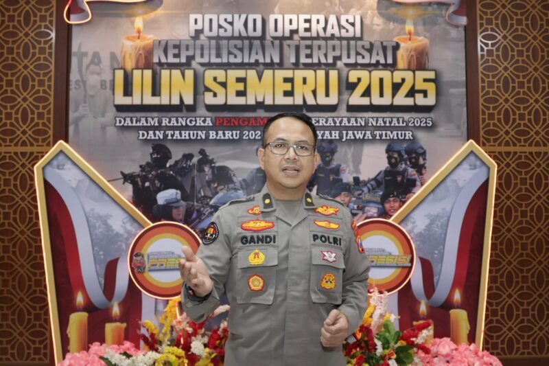 Foto: Polda Jatim Sampaikan Update Arus Lalu Lintas Hari Ketujuh Operasi Lilin Semeru 2025