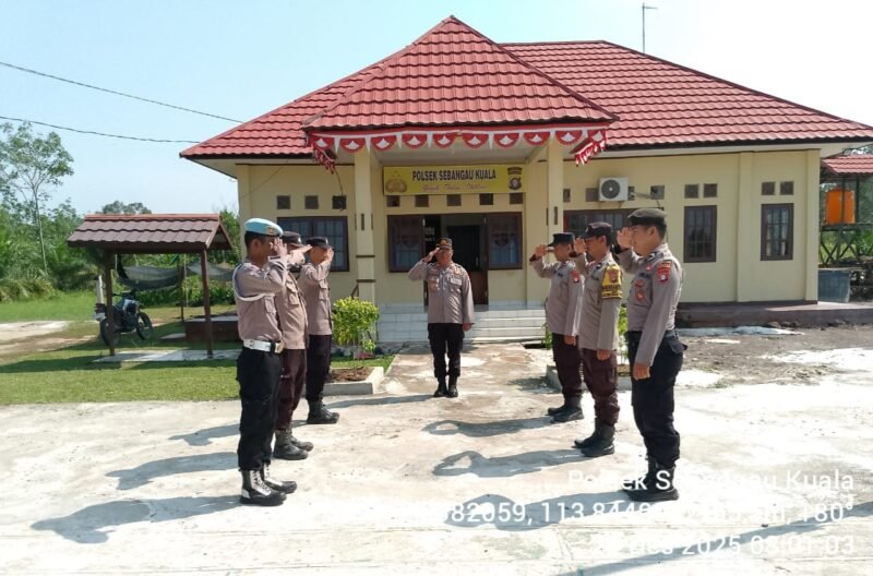 Polsek Sebangau Kuala Laksanakan Apel Serah Terima piket jaga di Halaman Mako Polsek Sebangau Kuala.