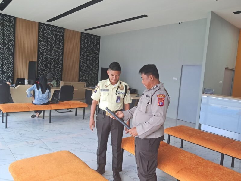 Kanit Binkamsa Sat Binmas Polres Pulang Pisau Sambangi kantor Bank BRI