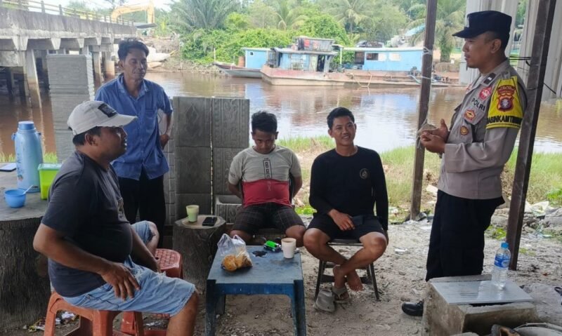 Personel Polsek Maliku Sosialisasi Kepada Masyarakat Kecamatan Maliku