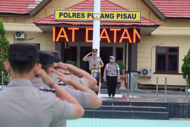 Pimpin Apel Jam Pimpinan, Kapolres Pulang Pisau Tekankan Disiplin dan Pelayanan Prima