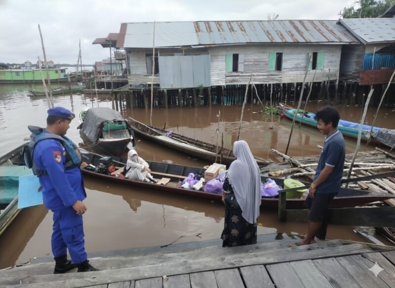 Awas Cuaca Ekstrem di Perairan! Satpolairud Polres Pulang Pisau Minta Pengguna Transportasi Air Ekstra Hati-Hati