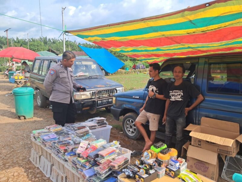 Satbinmas Polres Pulang Pisau sambangi dan dialogis dengan pedagang