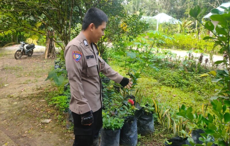 Sampaikan Imbauan Kamtibmas Kepada Masyarakat oleh Personel Polsek Maliku