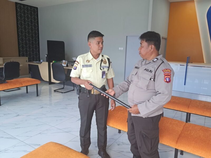 Kanit Binkamsa Sat Binmas Polres Pulang Pisau Sambangi kantor Bank Bri