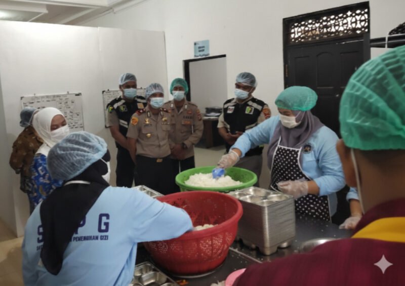 Dapur SPPG Dicek Mendadak, Wakapolres Pulang Pisau: Kebersihan dan Gizi Jadi Prioritas Utama!