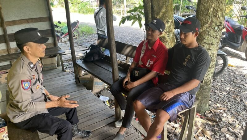 Polsek Sebangau Kuala sambang dan Lakukan Sosialisasi dan imbauan Kepada Masyarakat