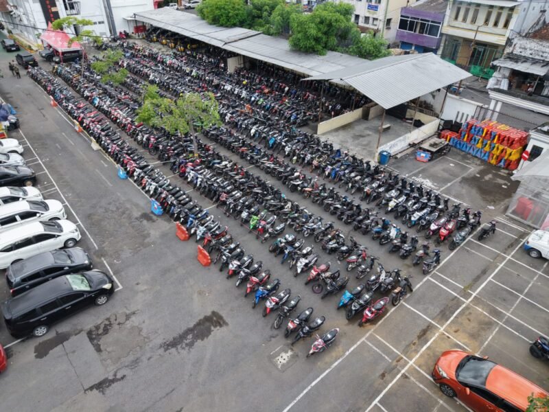 Foto: Polrestabes Surabaya Siap Kembalikan Ratusan Motor Curian ke Pemiliknya di Bazar Ranmor