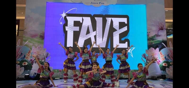 Foto: Tim SMAK Frateran Surabaya Raih Juara 1 Lomba GlowTopia 2026 di Pakuwon Mall