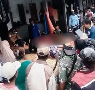 Foto: Seorang pria penghuni rumah kos di Desa Tanah Merah Dajah, Kecamatan Tanah Merah, Kabupaten Bangkalan, menjadi korban penganiayaan menggunakan senjata tajam pada Selasa (20/1/2026) sekira pukul 12.00 WIB. Akibat kejadian tersebut, korban mengalami sejumlah luka serius hingga harus mendapatkan perawatan intensif di rumah sakit