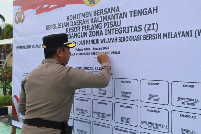 Kapolres Pulang Pisau Pimpin Penandatanganan Pakta Integritas, Targetkan WBBM