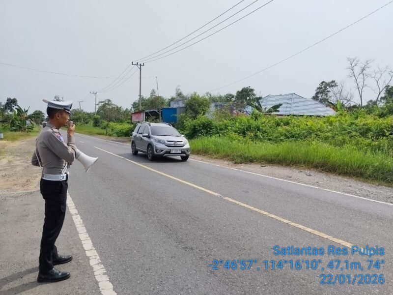 Lewat Penling, Satlantas Polres Pulang Pisau Edukasi Pengendara Demi Keselamatan Bersama