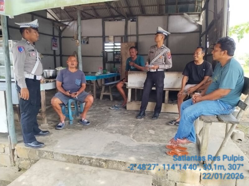 Polantas Menyapa, Satlantas Polres Pulang Pisau Berikan Himbauan Keselamatan ke Pengemudi Ojek