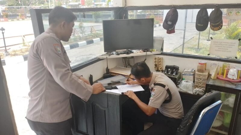 Kanit Binkamsa Sat Binmas Polres Pulang Pisau Sambangi kantor Bank Kalteng