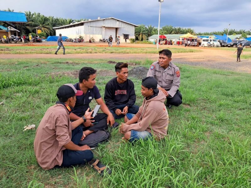 Cegah Judi Online Sat Binmas Polres Pulang Pisau Laksanakan Sambang ke Masyarakat
