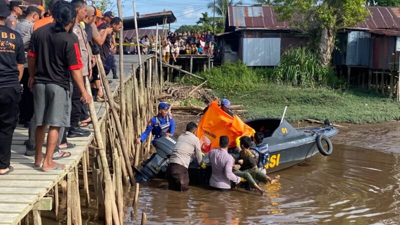 Gegerkan Warga Bantaran Sungai, Tim Gabungan Polres Pulpis Evakuasi Jasad Lansia yang Mengapung