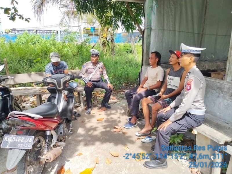 Polantas Menyapa, Satlantas Polres Pulang Pisau Berikan Himbauan Keselamatan ke Pengemudi Ojek