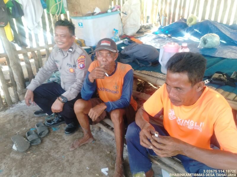 Sampaikan Imbauan Kamtibmas Kepada Masyarakat oleh Personel Polsek Maliku
