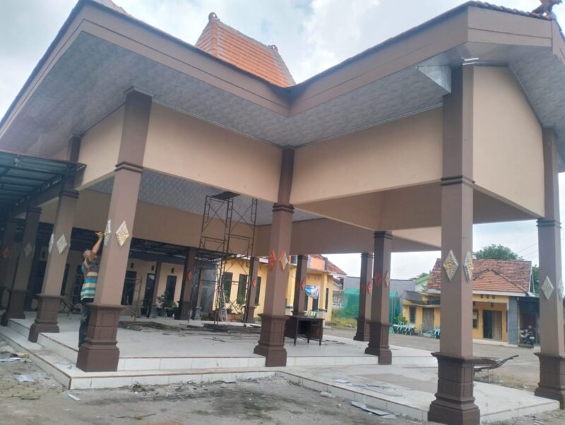 Foto: PEMBANGUNAN REHAB PENDOPO BALAI DESA KARANGKEDAWANG TEREALISASI DENGAN BAIK