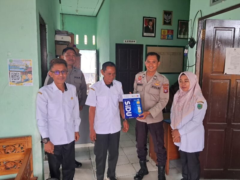 Kanit Binpolmas Polres Pulang Pisau Lakukan Silaturahmi ke Kantor Desa Bereng