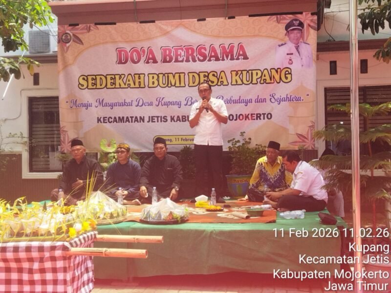 Tumpeng Sedekah Bumi Dan Do,a Bersama Desa Kupang Menuju Masyarakat Bersatu, Berbudaya Dan Sejahtera