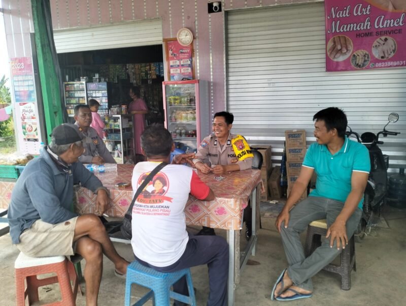 Sat Binmas Polres Pulang Pisau Melaksanakan Kegiatan Polisi RW