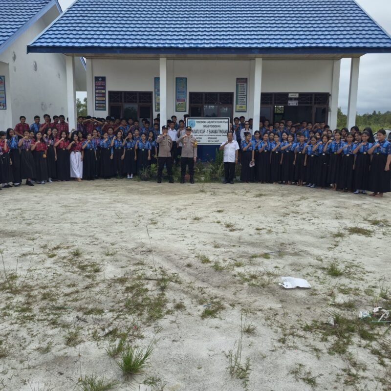 Lindungi Generasi Penerus, Polsek Banama Tingang Masuk Sekolah Perangi Bullying dan Kenakalan Remaja