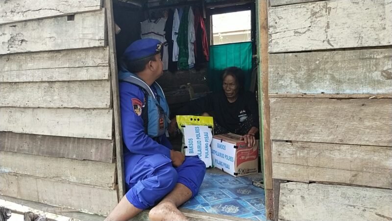 Ramadhan Penuh Berkah, Satpolair Hadir Bantu Masyarakat Pesisir Pulang Pisau