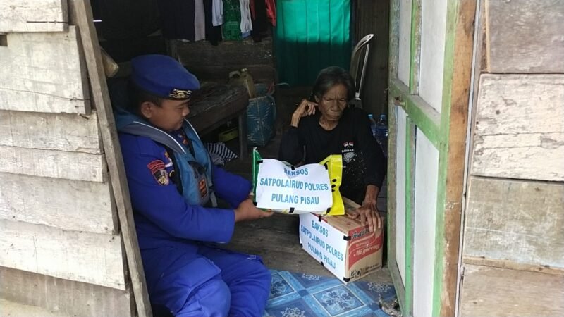 Ramadan Berbagi: Satpolair Polres Pulpis Ringankan Beban Masyarakat Pesisir