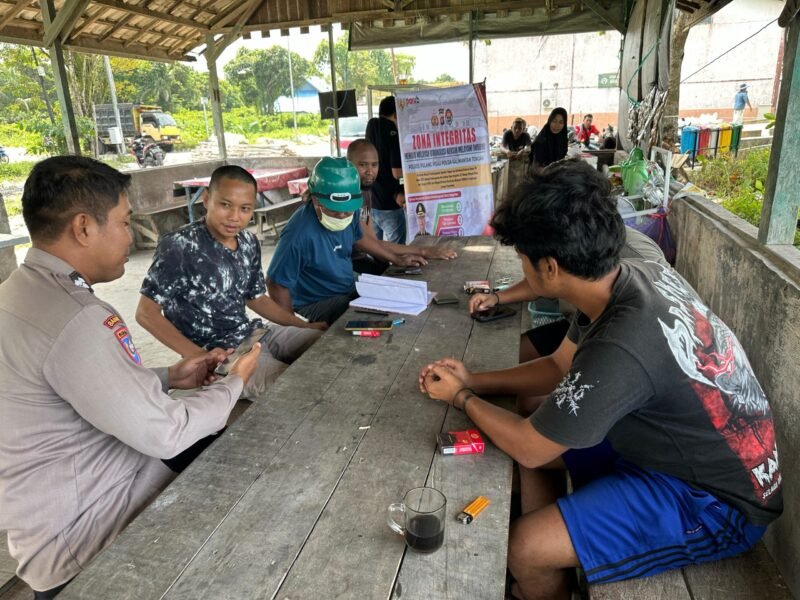 Cegah Judi Online Sat Binmas Polres Pulang Pisau Laksanakan Sambang ke Masyarakat