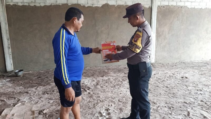 Personel Satbinmas Polres Pulang Pisau Tingkatkan Sosialisasi Layanan Call Center 110 dan Aplikasi Pengaduan