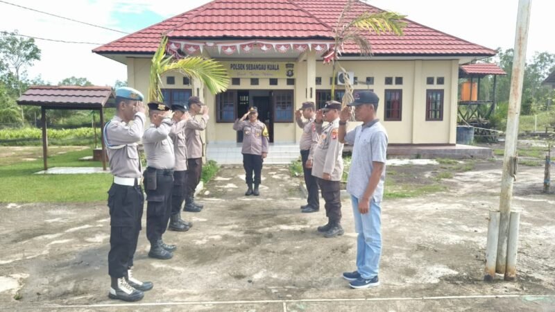 Polsek Sebangau Kuala Laksanakan Apel Serah Terima piket jaga di Halaman Mako Polsek Sebangau Kuala