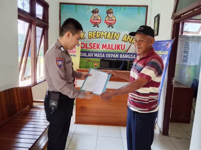 Sampaikan Imbauan Kamtibmas Kepada Masyarakat oleh Personel Polsek Maliku