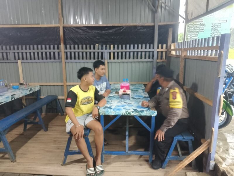 Perangi Narkoba, Bhabinkamtibmas Pandih Batu Turun Langsung ke Masyarakat