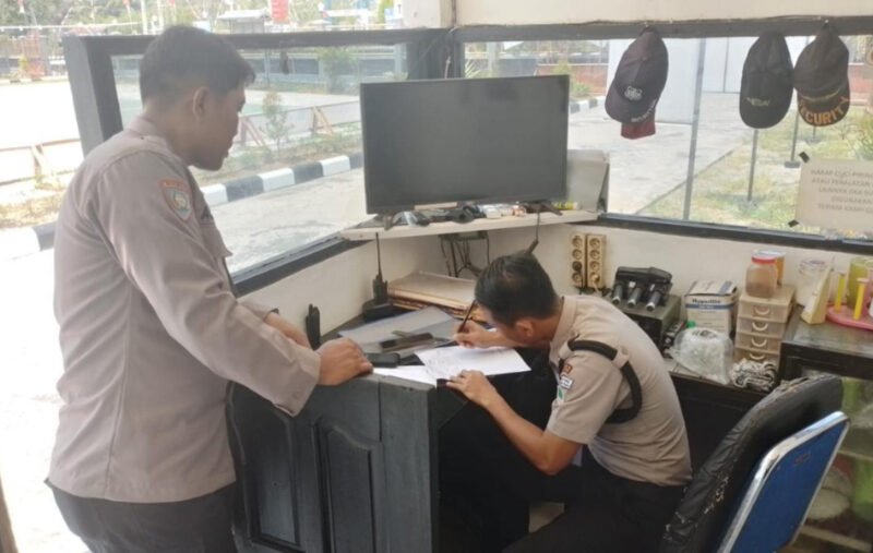 Tingkatkan Profesionalisme, Kanit Binkamsa Polres Pulang Pisau Sidak Gampol Satpam Bank